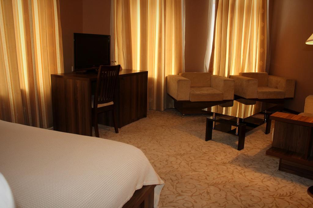Hotel Empire Kutaisi Camera foto